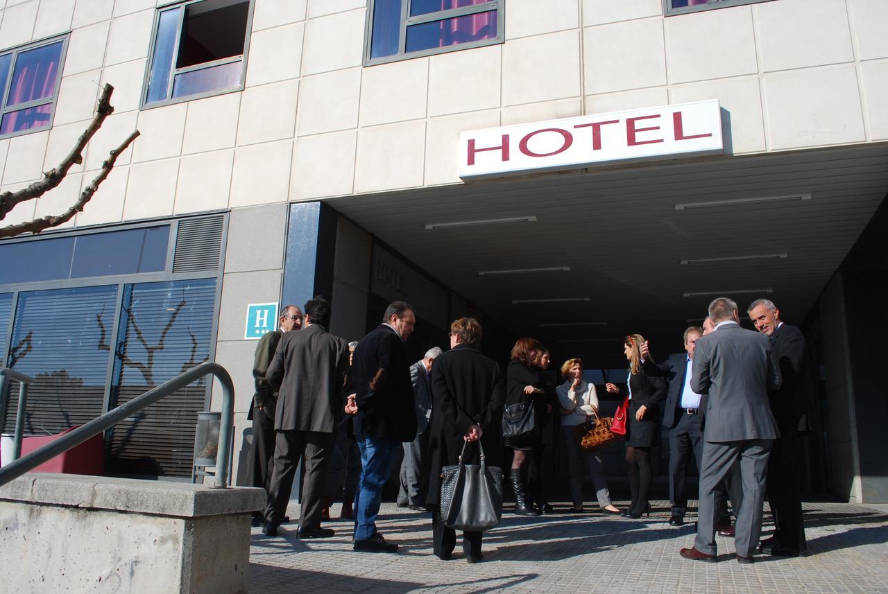 Hotel Cim Valles Santa Perpètua de Mogoda Extérieur photo