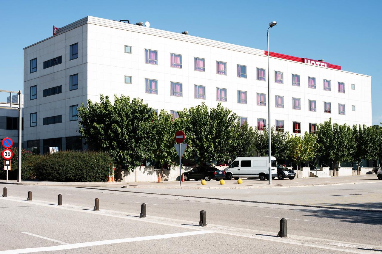 Hotel Cim Valles Santa Perpètua de Mogoda Extérieur photo